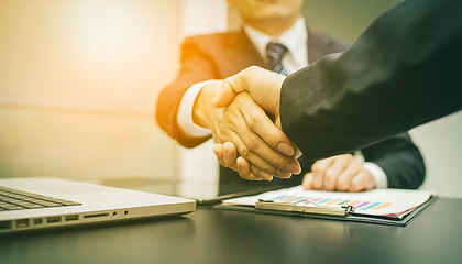 【一周并購觀察】今年最大借殼交易誕生 江粉磁材207億收購蘋果供應(yīng)商領(lǐng)益科技